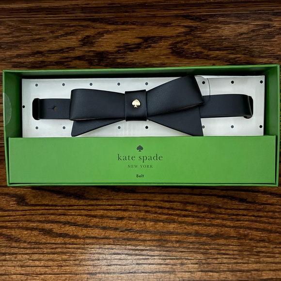 kate spade Accessories - Kate Spade New York women's bow belt